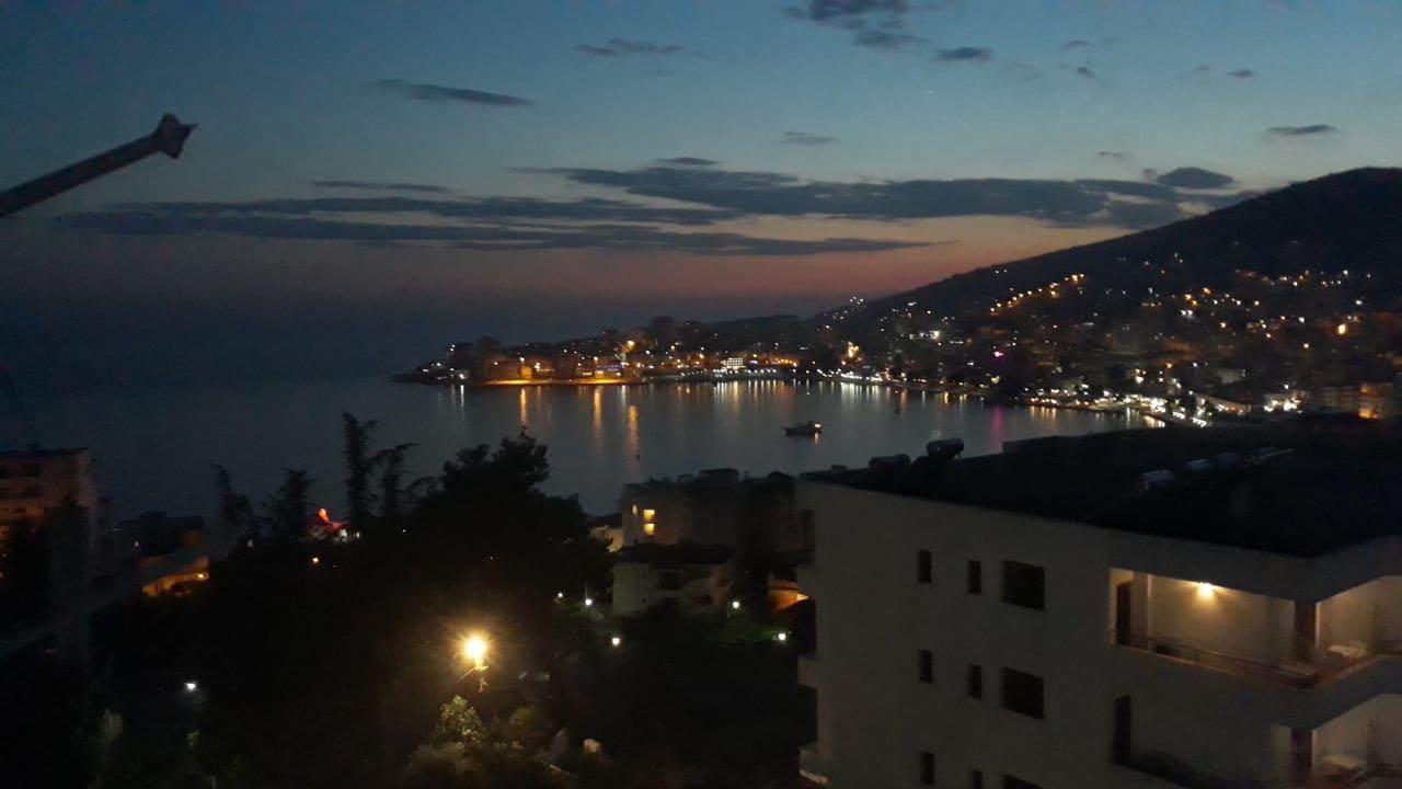 Alex Apartments Sarandë Buitenkant foto