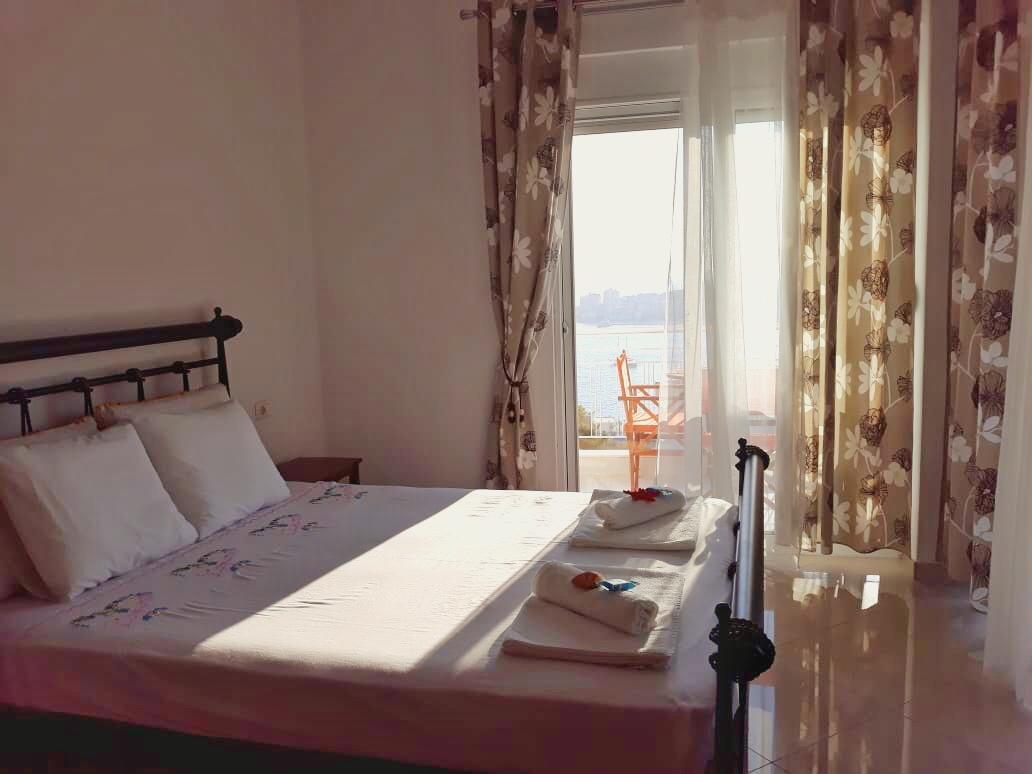 Alex Apartments Sarandë Buitenkant foto